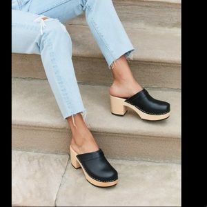 Swedish Hasbeens Louise Clog: black